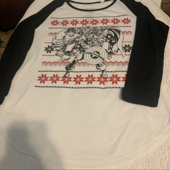 Marvel comic’s graphic tee shirt - Picture 2 of 7